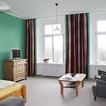 Schloss 팜스테이