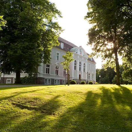 Schloss *