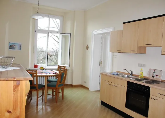 Lantgård Schloss Zinzow